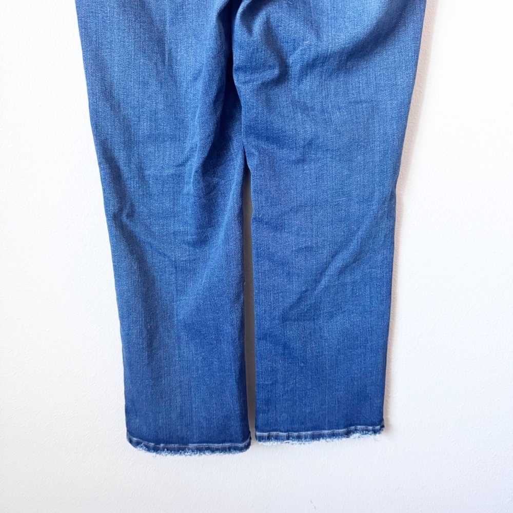 Good American Straight Leg Jeans - Picture 7 of 11